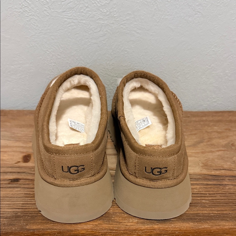 UGG Bea Mary Jane - Picture 3 of 8